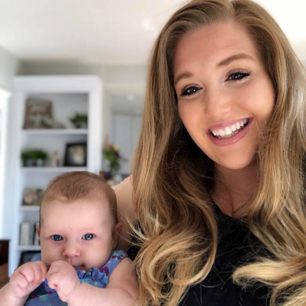 Meet your Posher, Elizabeth